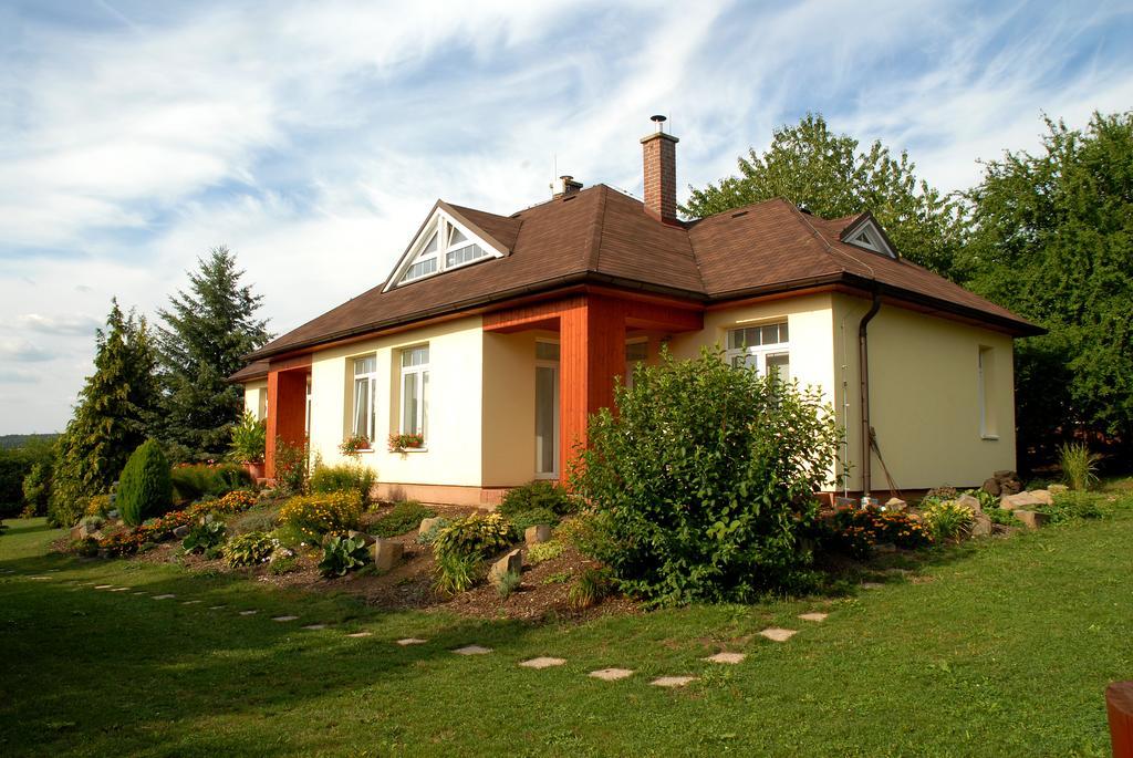 Ubytovani Vila Sobotka Exterior photo